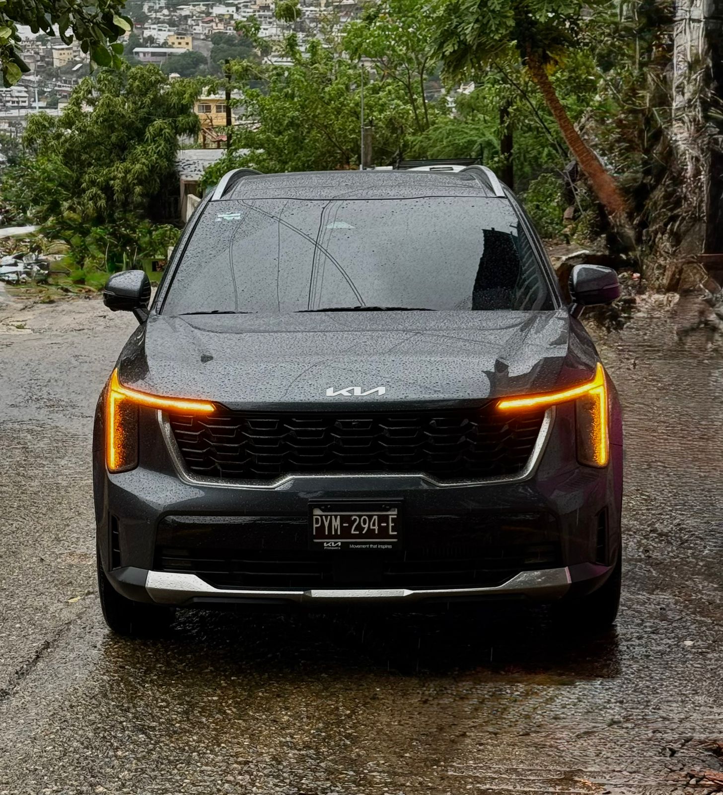Kia Sorento 2024 Gravity Gray front view