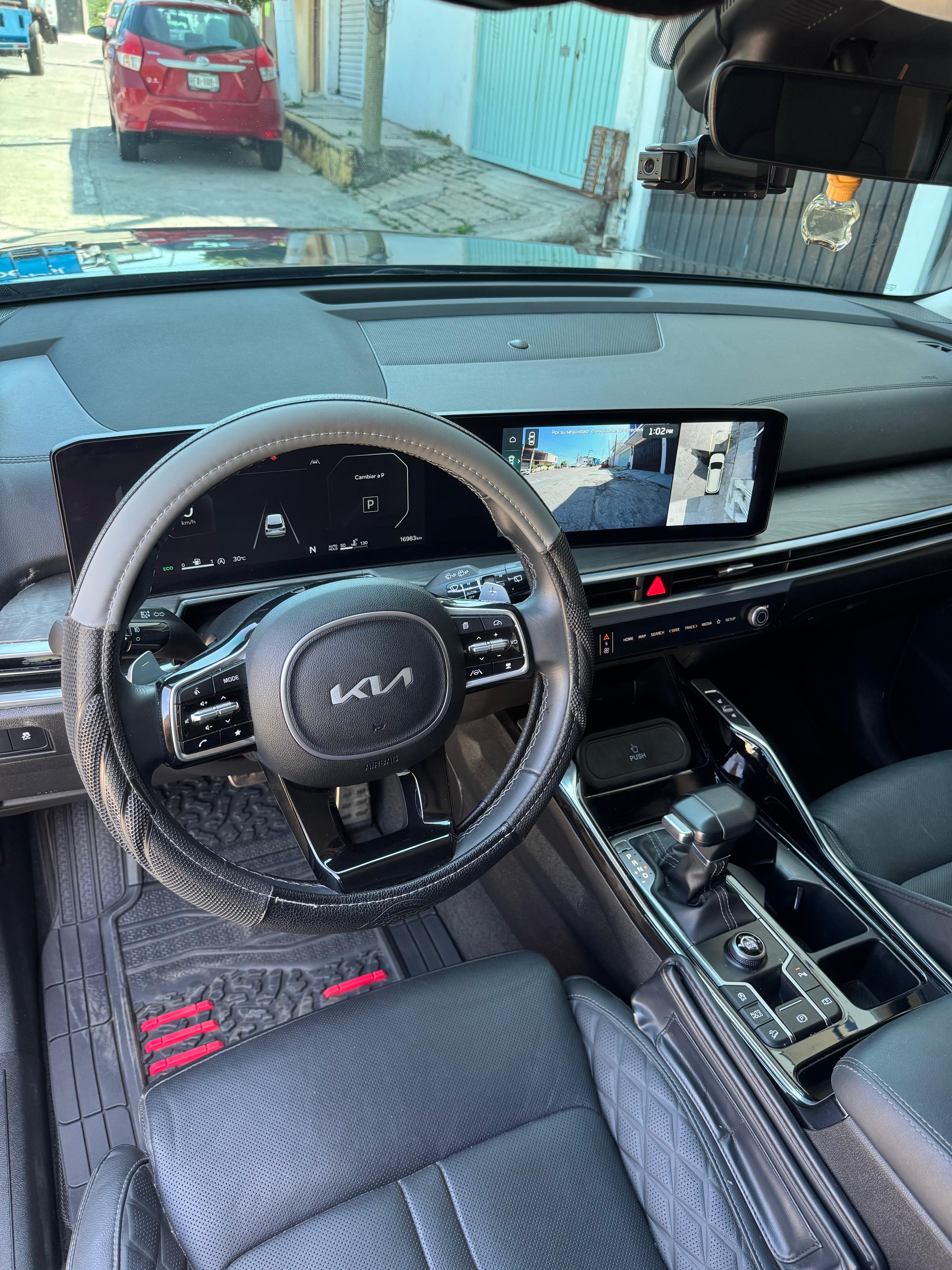 Kia Sorento rear view